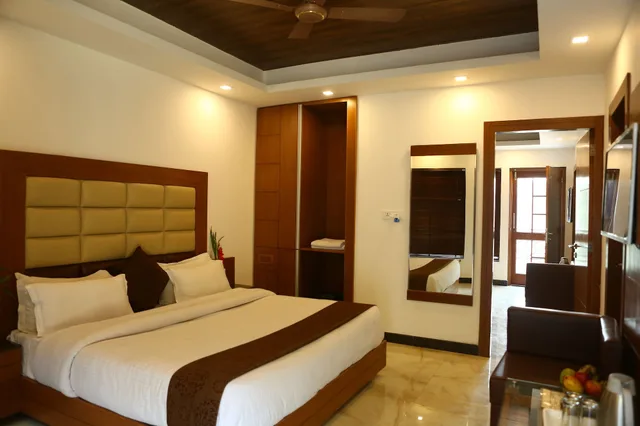جناح عائلي بسريرين كينج بإطلالة على الجبل بغرفتي نوم، Oyo Rooms Mussoorie Library 1/4