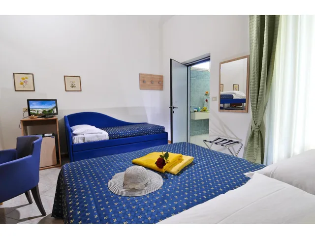 غرفة قياسية ثلاثية، Hotel Losanna Gabicce Mare 3/4