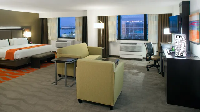 Suite, King Bed, Stadium View، Holiday Inn Houston S Nrg Area Medical Center 3/4