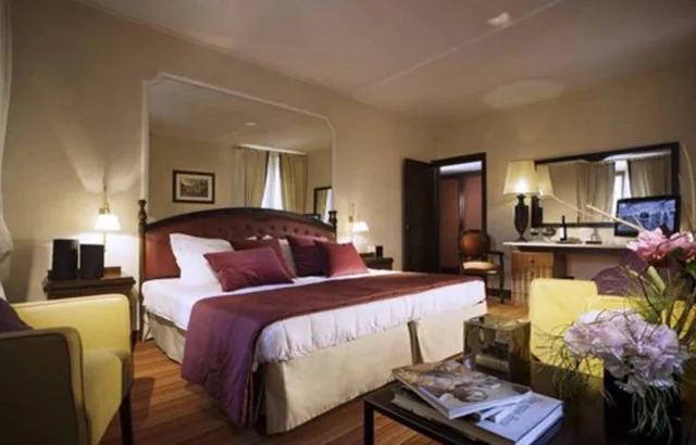 غرفة كلاسيكية ثلاثية بسرير مزدوج وسرير فردي، Colonna Palace Hotel 4/6