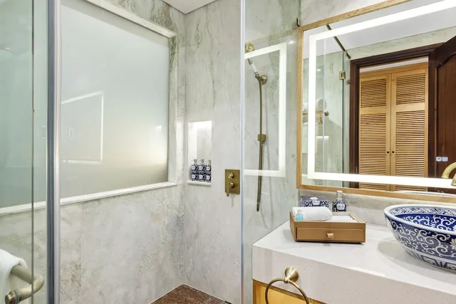 Faifo Twin with Pool View، Wafaifo Resort Hoi An 5/6
