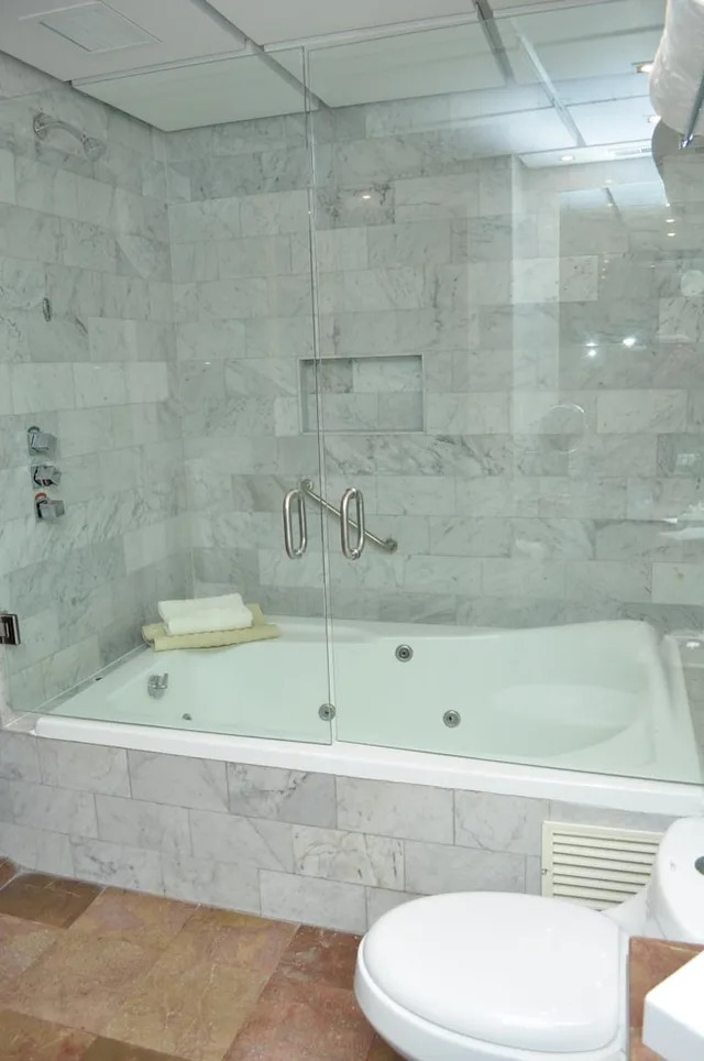 غرفة جونيور بسرير كينج، Royal Pedregal Hotel 2/2