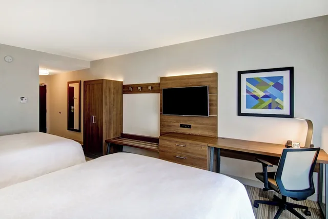 غرفة قياسية بسريرين كوين، Holiday Inn Express Hotel & Suites Toronto Markham 5/8