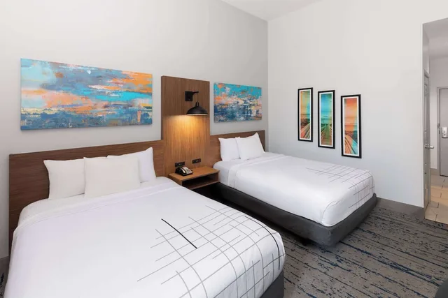 غرفة بسريرين كوين لذوي الإعاقة، La Quinta Inn & Suites by Wyndham Rockport - Fulton 3/10