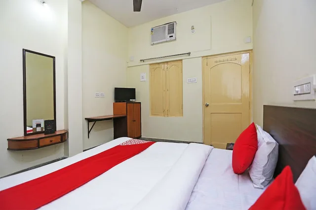 غرفة بسرير مزدوج أو سريرين منفصلين، Oyo 26808 Shree Ram Residency 1/8