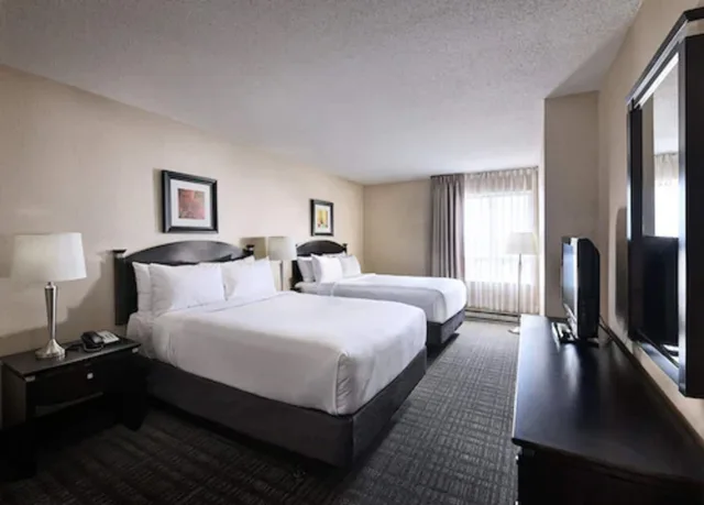 2 Bedrooms, Modern, Family, Suite, 1 Queen and 2 Double Beds, Les Suites Hotel Ottawa 2/3
