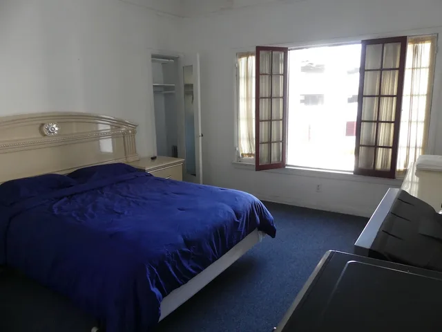 Standard, Double Bed, Wilshire Orange Hotel 6/8