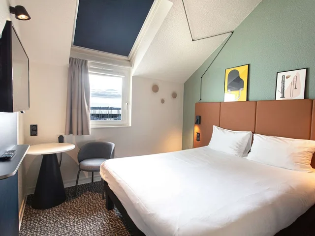دوبلكس قياسي بسرير مزدوج وسريرين منفصلين، Ibis Granville Port De Plaisance 1/8