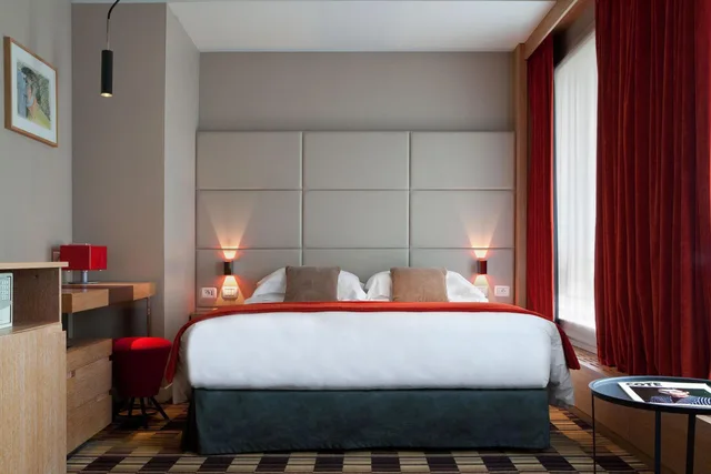 DELUXE ROOM Capacity 1 pax، Golden Tulip Opera de Noailles 2/3