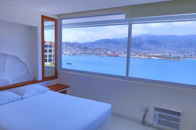 غرفة بسرير مزدوج بإطلالة على البحر، Hotel Aristos Acapulco 4/10