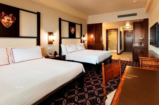 غرفة قياسية بسريرين كوين، Disney Explorers Lodge 1/3