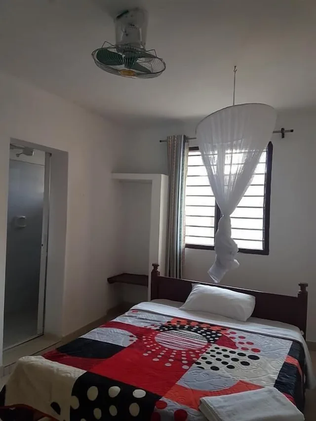 غرفة قياسية بسرير مزدوج، Miritini Golden Guest House 1/3