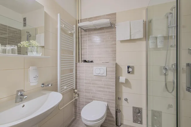 غرفة بسرير مزدوج أو سريرين منفصلين، Hotel Omorika Crikvenica 5/10