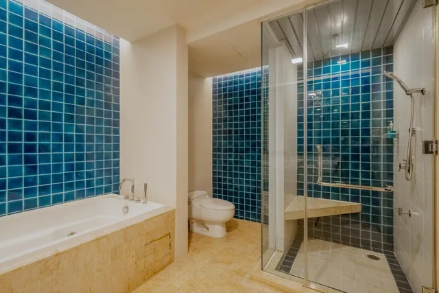 1 Bedroom, Spa, Suite, Sea View، Borneo Beach Villas 9/10
