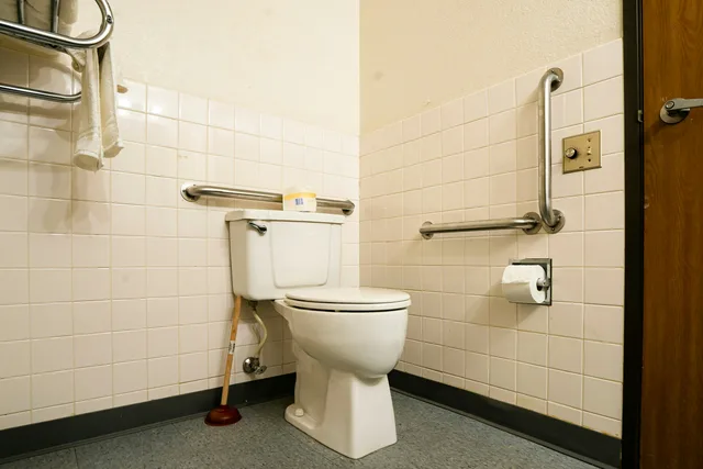 غرفة بسريرين مزدوجين لذوي الإعاقة، OYO Hotel Redwood Falls near Jackpot Casino 7/8