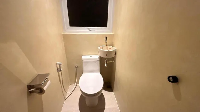 جناح بسرير كينج، Aksara Hotel by Aruna Group 4/4