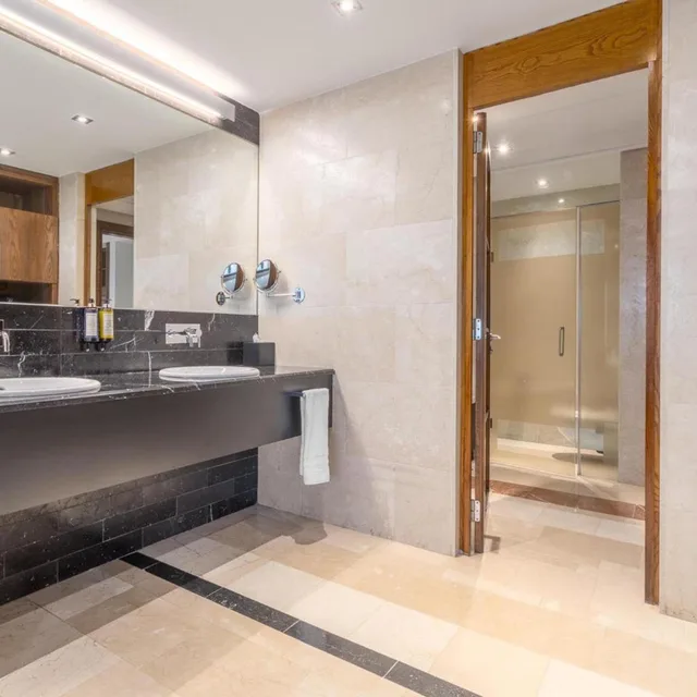 جناح بريميوم بجاكوزي، Eurostars Suites Mirasierra 4/4