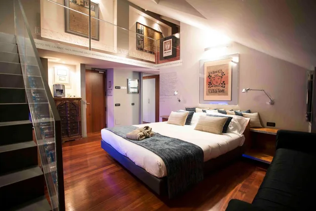 Suite, 2 Queen Beds, Sofa, Art Hotel Boston 1/1