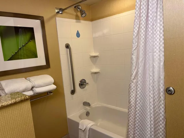 غرفة بسرير كوين، Sonesta Essential Junction City 4/5