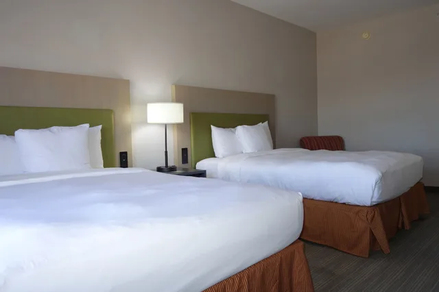 غرفة بريميوم بسريرين كوين، Country Inn Suites By Radisson Round Rock Tx 2/5