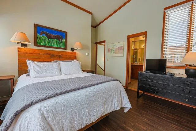 Town House, House, King Bed، Tennis Townhome 2 Bed 2 5 Bath 1/8