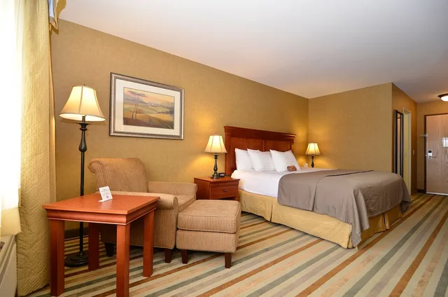 غرفة قياسية بسرير كينج، Best Western Plus Kennewick Inn 1/3