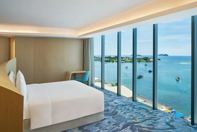جناح رئاسي بإطلالة، LE MERIDIEN KOTA KINABALU 1/2