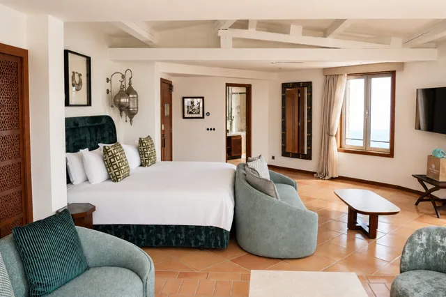 Roof Top, Suite, Sea View, Hill Side، Miramar Beach Hotel 3/5