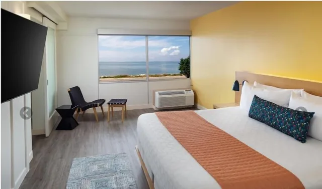 Suite, King Bed, Bay View, Sofa، Harbor Hotel Provincetown 1/4