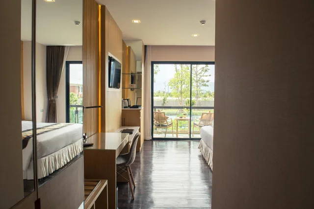 غرفة ديلوكس بسرير مزدوج بشرفة، North Hill City Resort 5/10