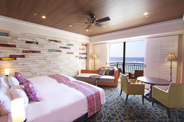 غرفة سوبيريور بسريرين منفصلين بإطلالة على البحر، Hotel Nikko Alivila Yomitan Resort Okinawa 2/3