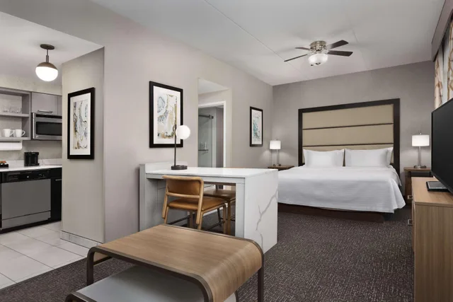 Studio, King Bed, Homewood Suites by Hilton York 1/5