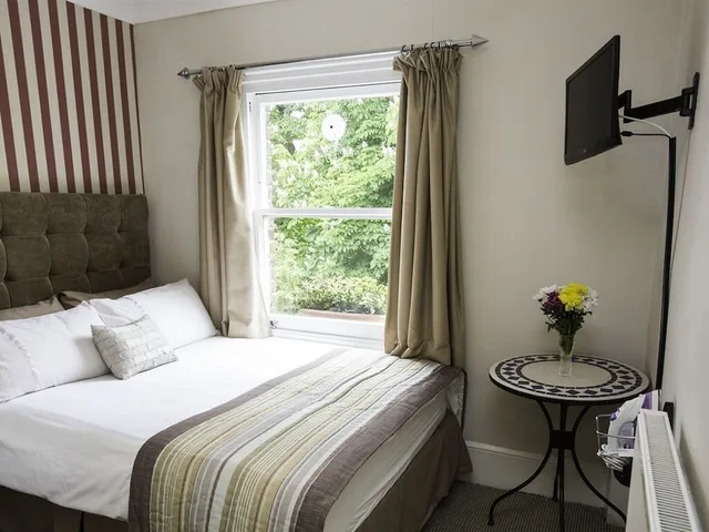 Room, Single, Double Bed, Primrose Guest House 1/7