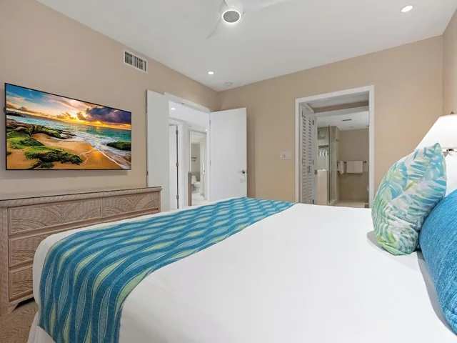 2 Bedrooms, Condo, King Bed, 1 Queen and 1 Single Bed, Ocean Front، Makena Surf - Destination Resorts Hawaii 4/10