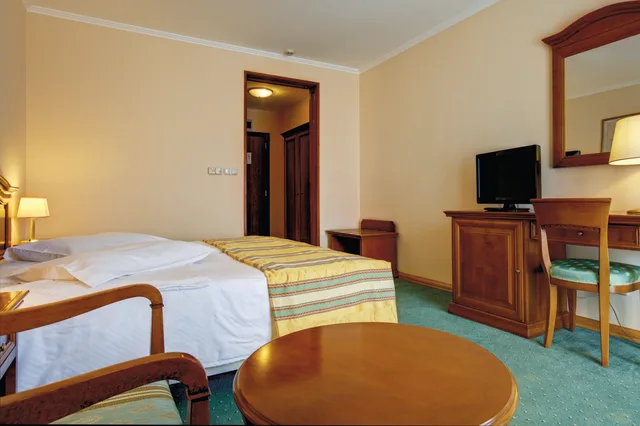 Premium, Double Bed, Side Sea View، Hotel Laurentum 6/7