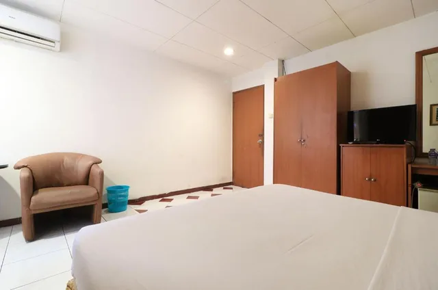 Standard, Double Bed, Mroom Prapancha 5/6