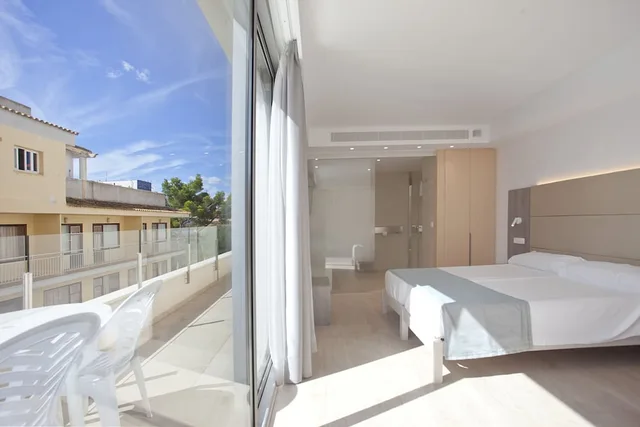 Signature, Single, Single Bed, Balcony, Playa Dorada Aparthotel 1/1