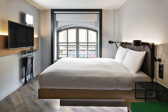غرفة قياسية بسرير مزدوج، Moxy Lille City 1/2