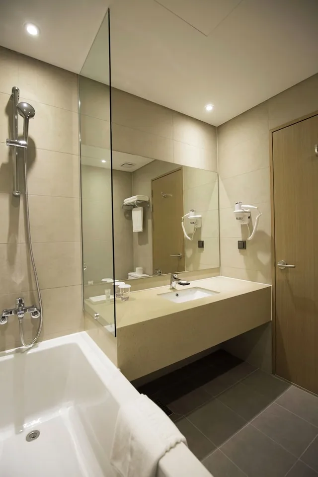 غرفة قياسية بسرير كوين بإطلالة على المدينة، Best Western Haeundae Hotel 6/7