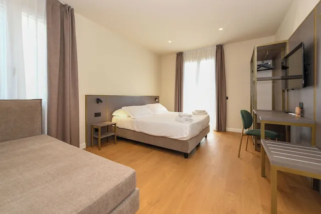 Apartment, 1 Queen and 1 Single Bed, Convertible Double Bed, Kitchenette, Annex، Best Western Hotel Arya 5/10