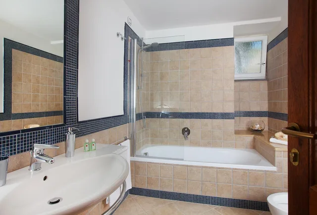غرفة سوبيريور بسرير مزدوج بإطلالة على البحر، Villa Ceselle 7/10