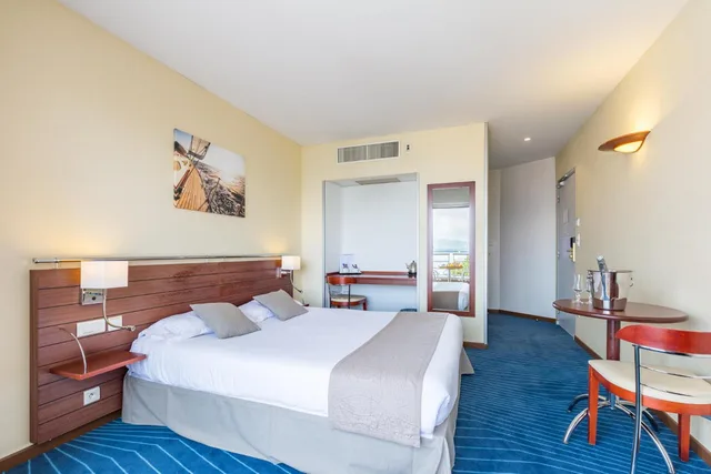 Comfort, Double or Twin Bed, Balcony or Terrace, Pool Access، Brise de Mer 9/10
