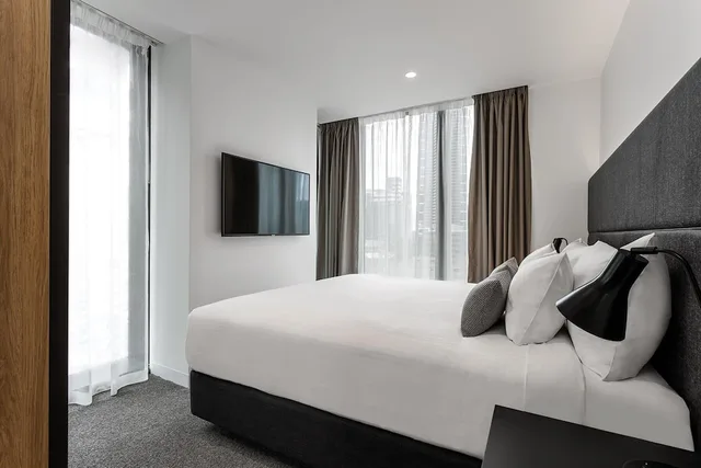 جناح جونيور بسرير كينج بإطلالة على النهر، Vibe Hotel Melbourne 2/6