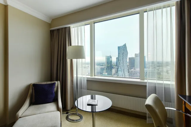 غرفة ديلوكس بسرير كينج في طابق مرتفع، Warsaw Presidential Hotel 6/7