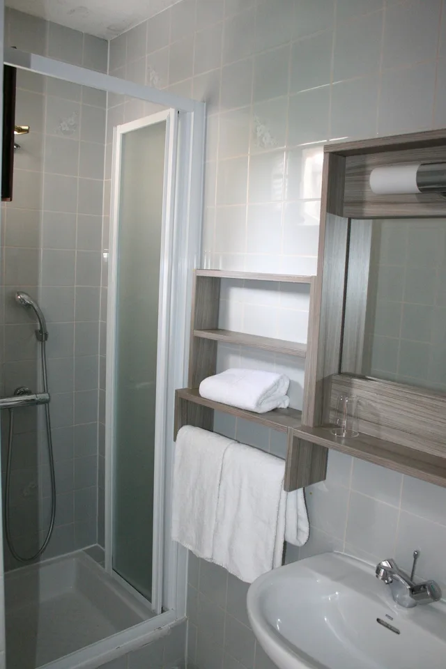 غرفة بشرفة مفردة بسرير فردي، Le Relais Hotel Dax 1/3