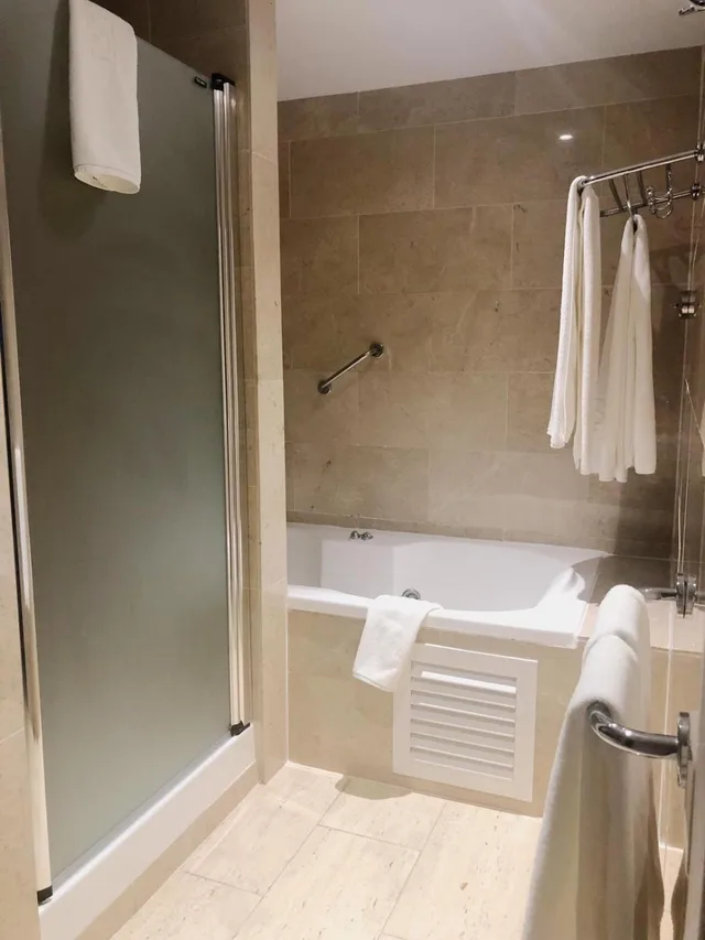 جناح سوبيريور، Boutique Hotel B51 (ex. Park Plaza Suites Hotel) 6/6