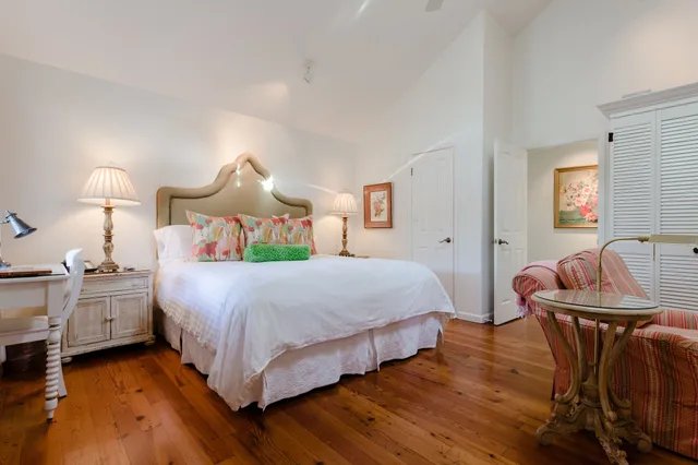 استوديو فاخر بسرير كينج، Cottage Grove Inn 2/2