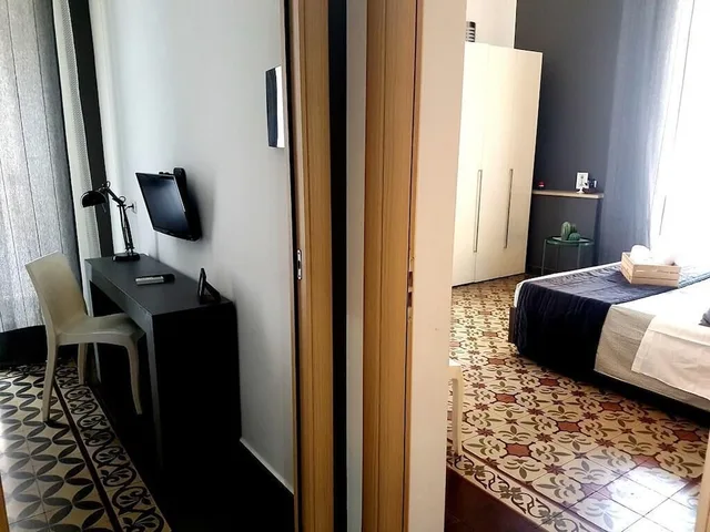 غرفة أساسية بسرير كوين وسريرين فرديين، Ottomood Ala Ovest Catania Centro 1/1