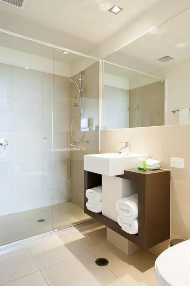 شقة بسرير كينج بإطلالة على البحر بغرفة نوم واحدة مع أريكة، Wyndham Resort Torquay 5/5