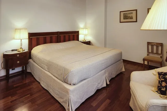 غرفة بسرير كينج، 500 Bed And Breakfast 2/3